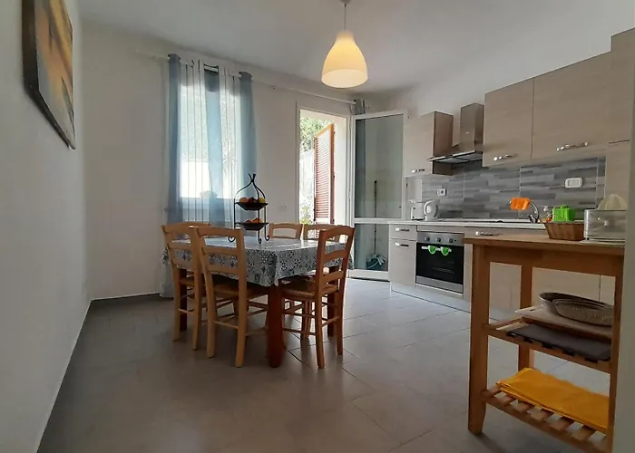 Casa vacanze La Casa Accanto Rio dellʼElba